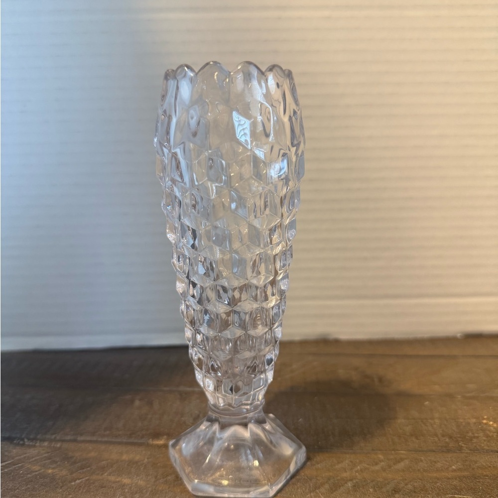 Elegant Crystal Bud Vase